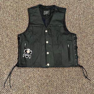 Vance VL939S Mens Black Straight Bottom Leather Motorcycle Vest